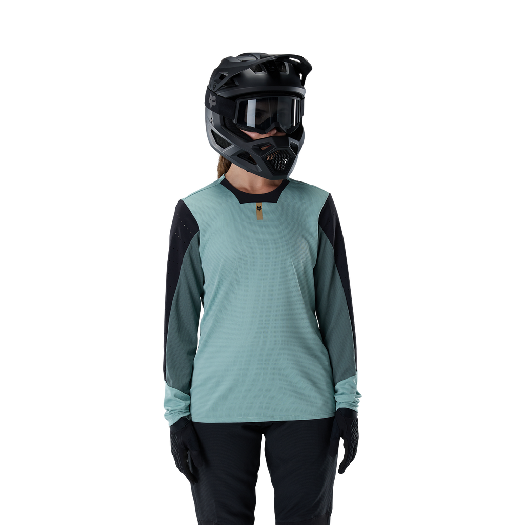 Womens Defend Long Sleeve Jersey